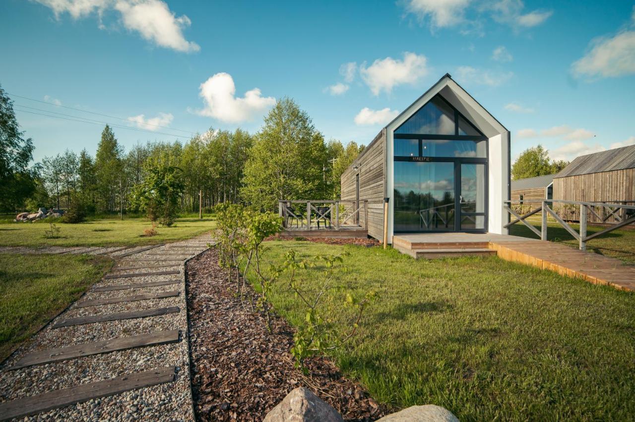 Apartamenti Vejdzirnavas Вентспилс Екстериор снимка